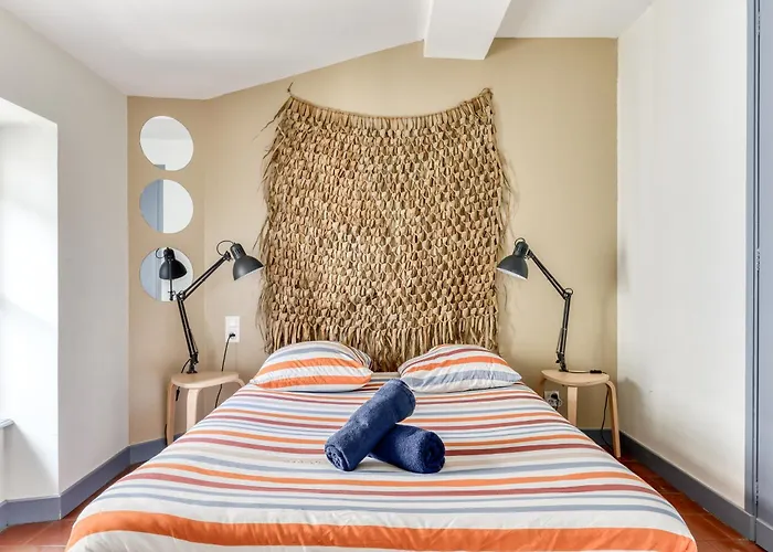 Апартаменты Cocon Carcassonnais - Free Parking - Wifi - Climatisation - Equipee Каркассон